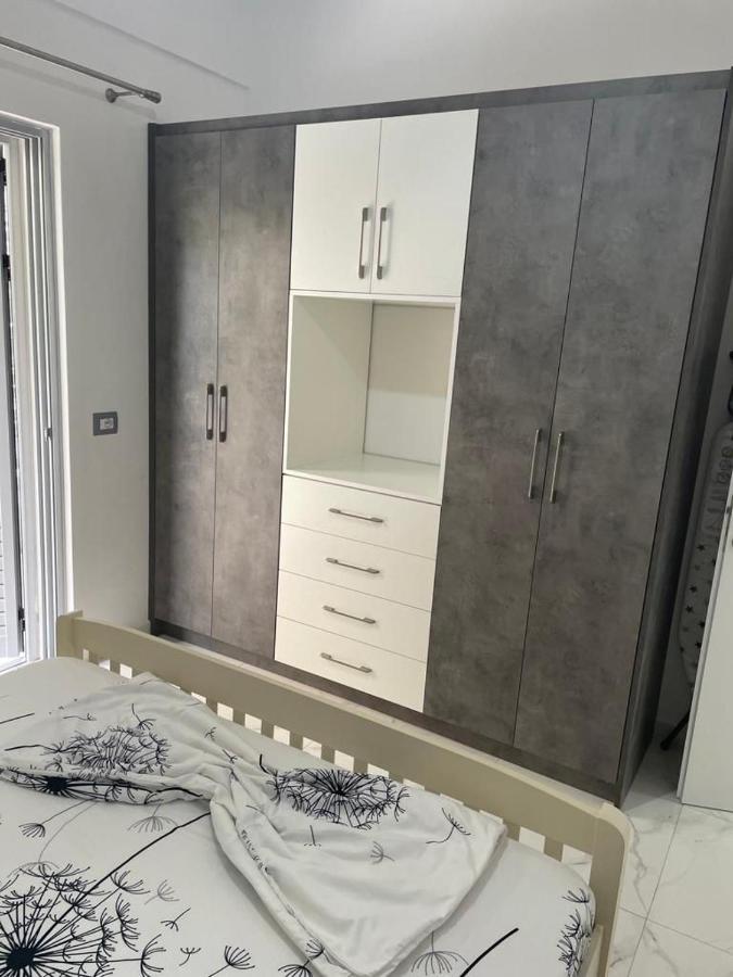 Taku Apartment Sarande Exterior photo